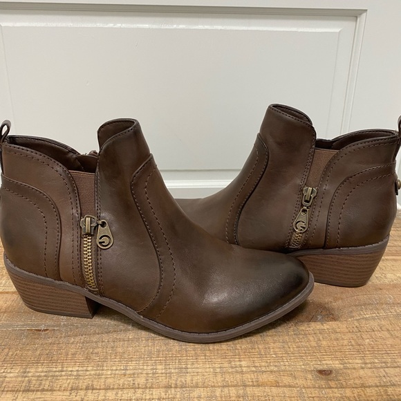 Guess brown ankle boots - Picture 2 of 6